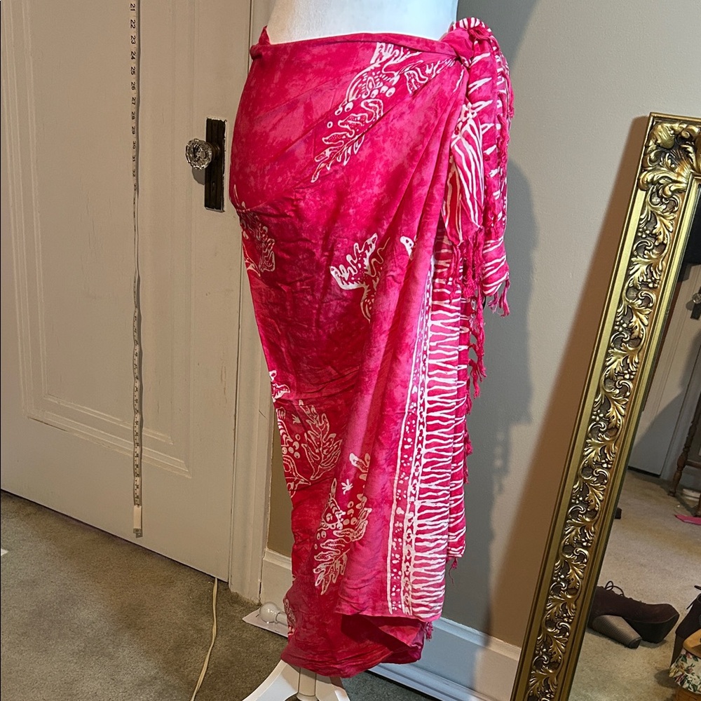 Koko Knot Pink Tie-Dye Sarong Wrap Beautiful Beta Fish Design Beach BOHO